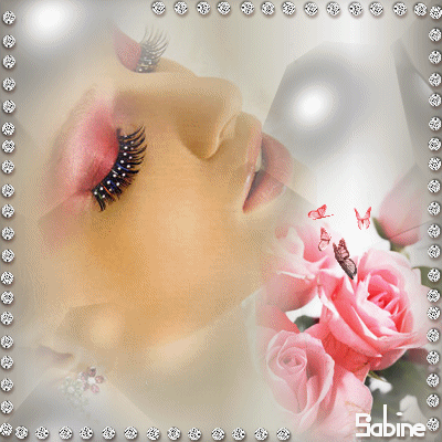 femme papillon